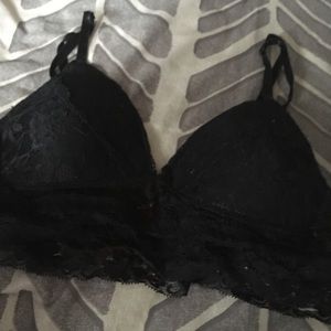 A black cute bra